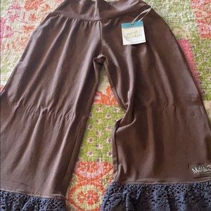 Matilda Jane NWT Capri